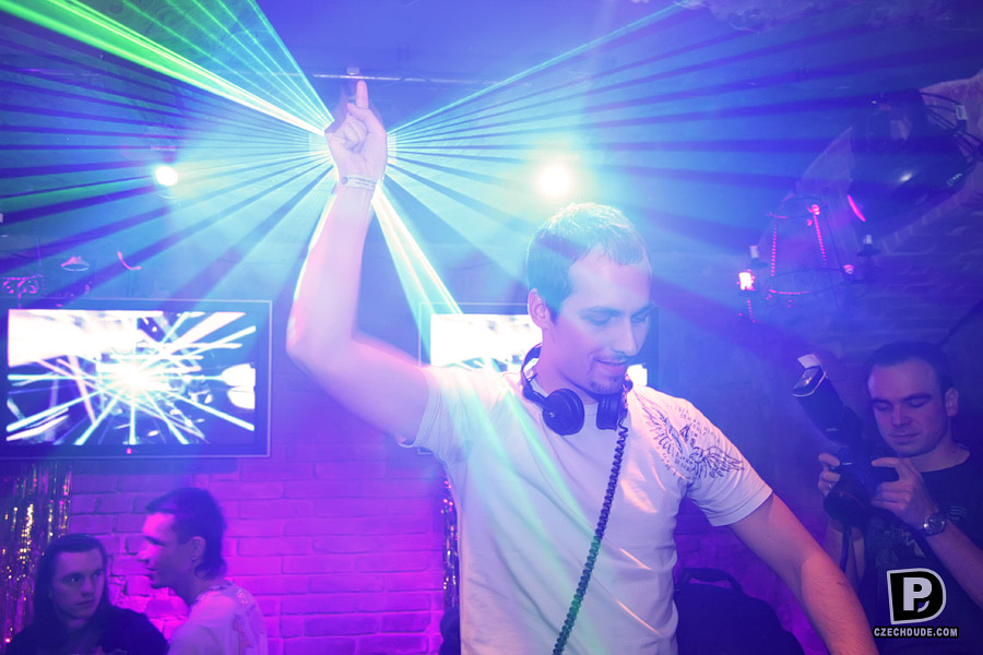 fotografie z alba Společnost